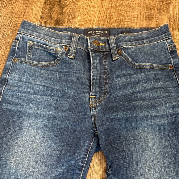 Lucky Brand Women's Medium Mid Rise Crop Ava Jeans Frayed Hem 27 / 4 Jeggings - Picture 5 of 7